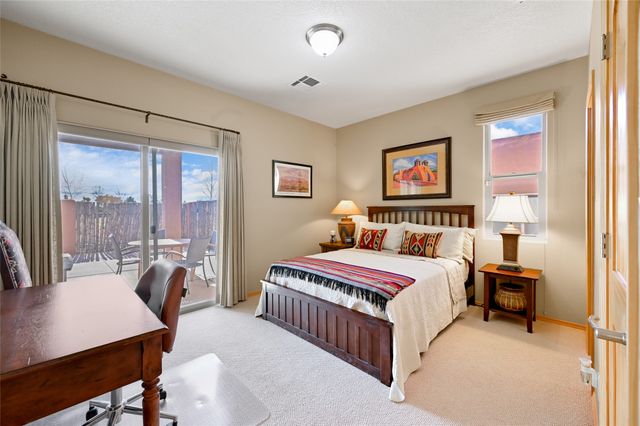 10 Canto Del Pajaro, Santa Fe, NM 87508