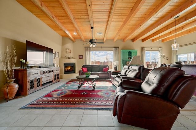 10 Canto Del Pajaro, Santa Fe, NM 87508