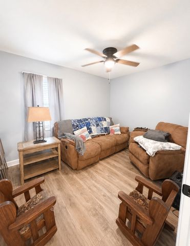 153 Henry Harris Rd, Westmoreland, TN 37186