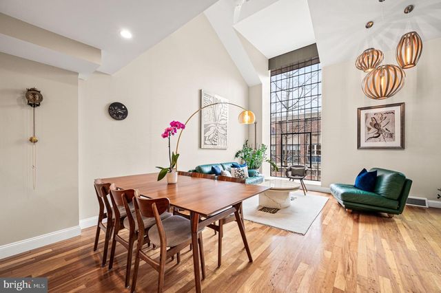 38 SAINT JAMES CT, Philadelphia, PA 19106