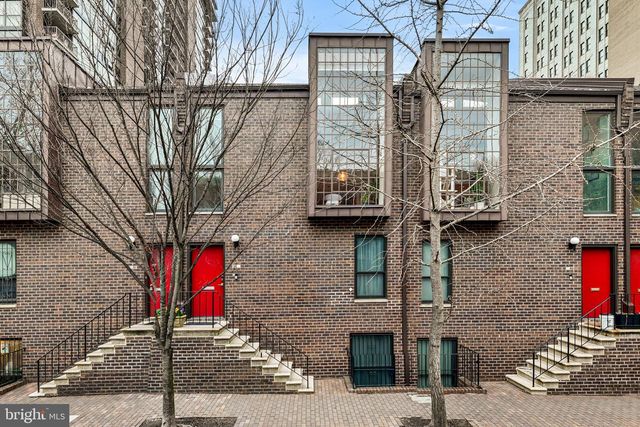 38 SAINT JAMES CT, Philadelphia, PA 19106