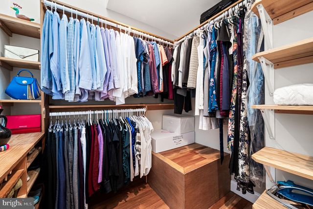 38 SAINT JAMES CT, Philadelphia, PA 19106