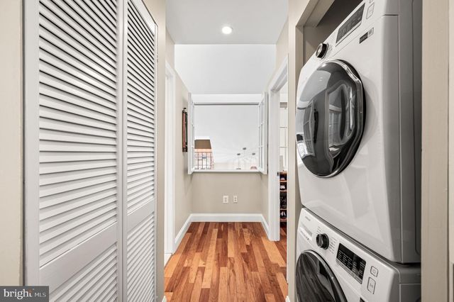 38 SAINT JAMES CT, Philadelphia, PA 19106