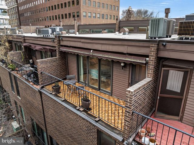 38 SAINT JAMES CT, Philadelphia, PA 19106