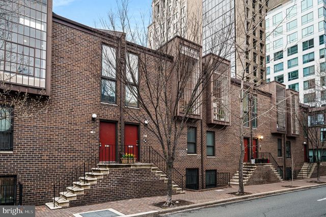 38 SAINT JAMES CT, Philadelphia, PA 19106