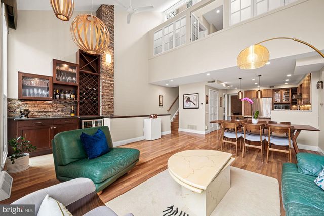 38 SAINT JAMES CT, Philadelphia, PA 19106