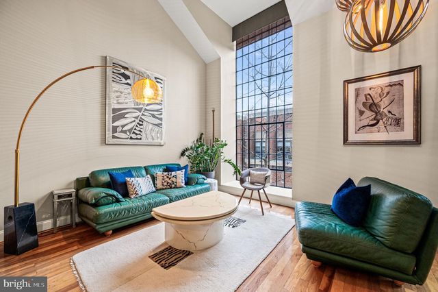 38 SAINT JAMES CT, Philadelphia, PA 19106