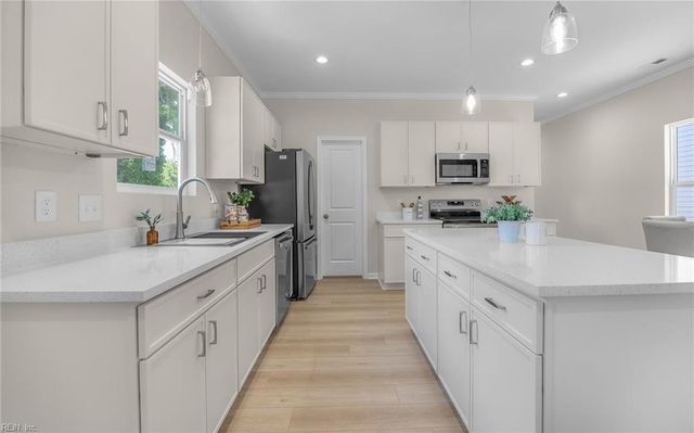 2126 Berkley AVE, Chesapeake, VA 23324