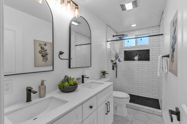 2912 E 22Nd St, Oakland, CA 94601