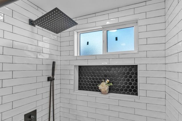 2912 E 22Nd St, Oakland, CA 94601