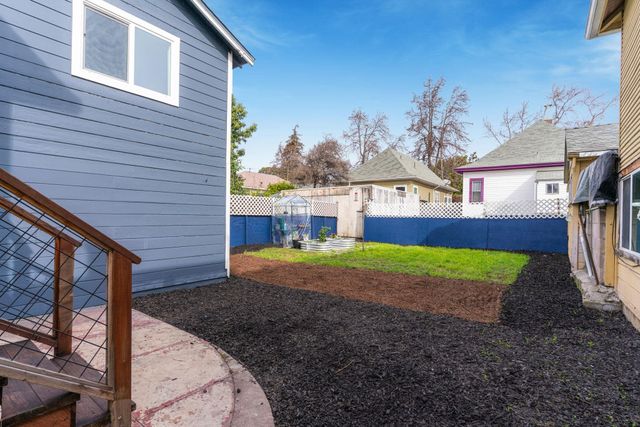 2912 E 22Nd St, Oakland, CA 94601