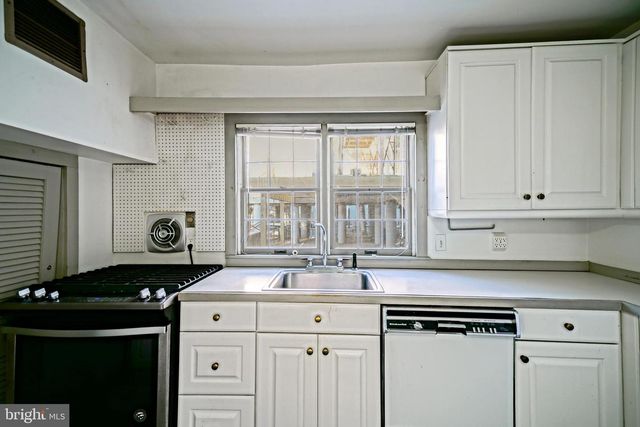 210 E MARKET ST, Lewes, DE 19958