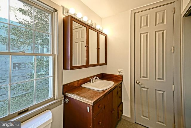 210 E MARKET ST, Lewes, DE 19958