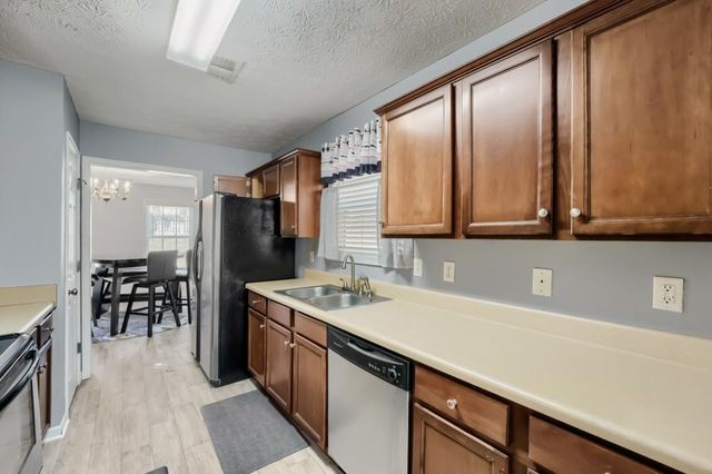 231 Alton Circle, Villa Rica, GA 30180