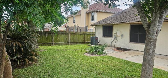13806 Cantwell Drive, Houston, TX 77014