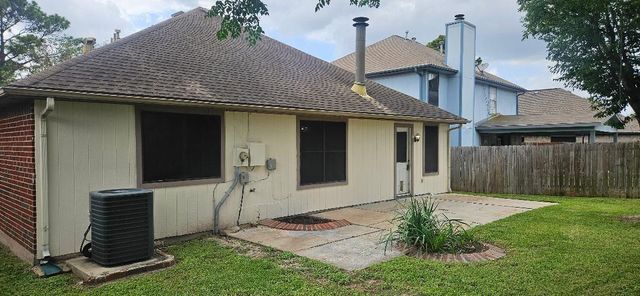 13806 Cantwell Drive, Houston, TX 77014