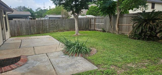 13806 Cantwell Drive, Houston, TX 77014