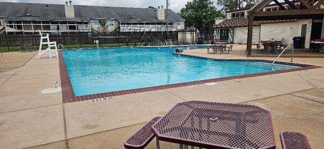 13806 Cantwell Drive, Houston, TX 77014