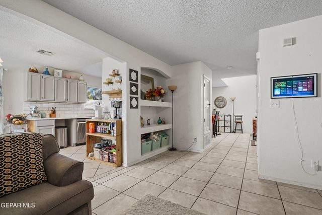 4917 CATTLE Lane, El Paso, TX 79934