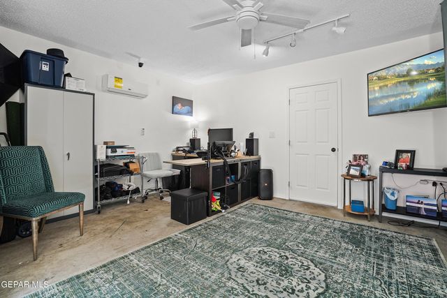 4917 CATTLE Lane, El Paso, TX 79934