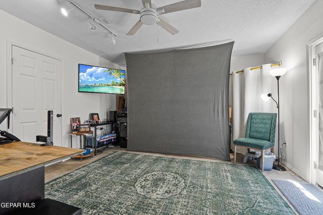 4917 CATTLE Lane, El Paso, TX 79934