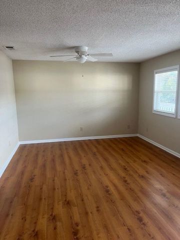 4150 Horseshoe Rd. Unit 14, Little River, SC 29566