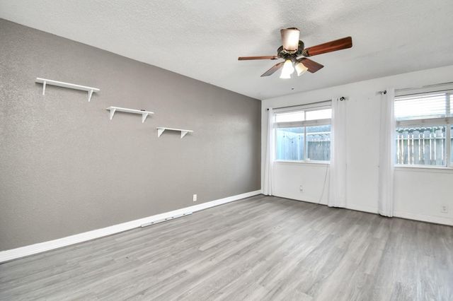 11002 Hammerly Boulevard 12, Houston, TX 77043