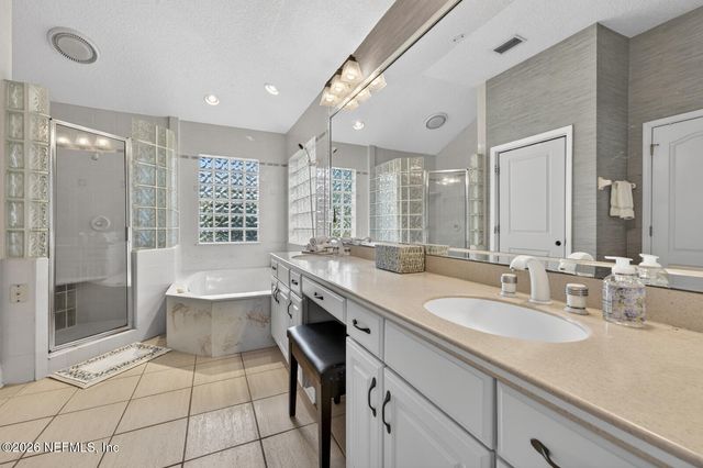 13827 LONGS LANDING Road E, Jacksonville, FL 32225