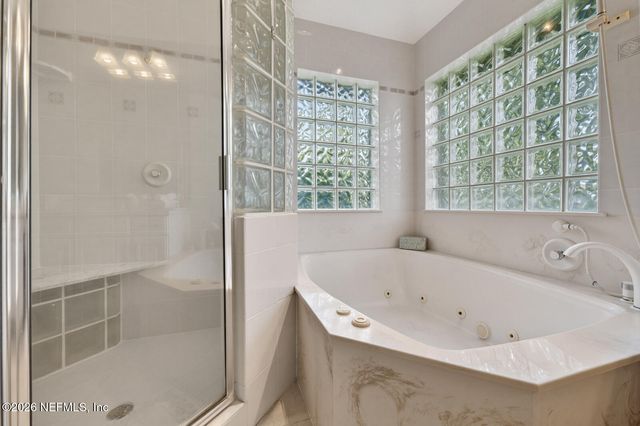 13827 LONGS LANDING Road E, Jacksonville, FL 32225