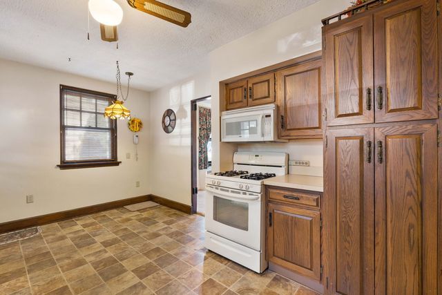 2210 30th Street, Rock Island, IL 61201