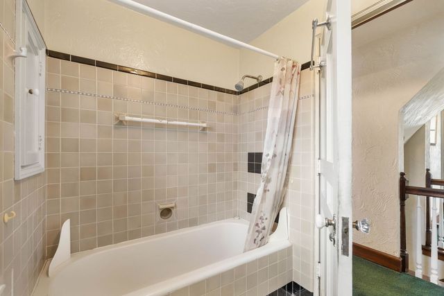 2210 30th Street, Rock Island, IL 61201