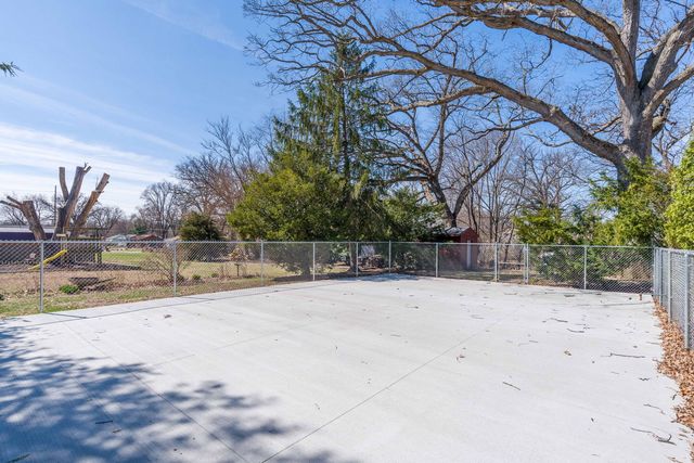 2210 30th Street, Rock Island, IL 61201