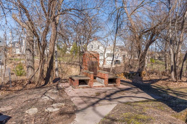 2210 30th Street, Rock Island, IL 61201