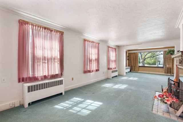 2210 30th Street, Rock Island, IL 61201