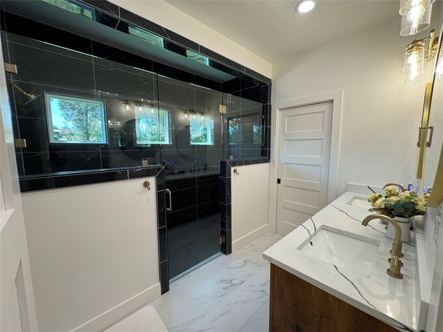 1513 Desvoignes Road, Denison, TX 75021
