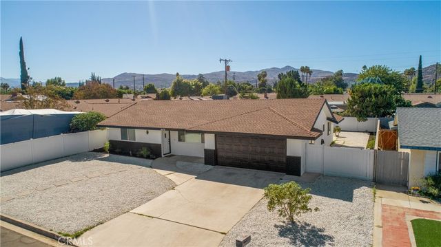 41179 Collegian Way, Hemet, CA 92544