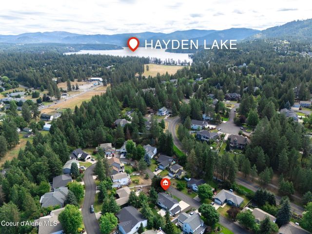 8585 N Audubon Dr, Hayden, ID 83835