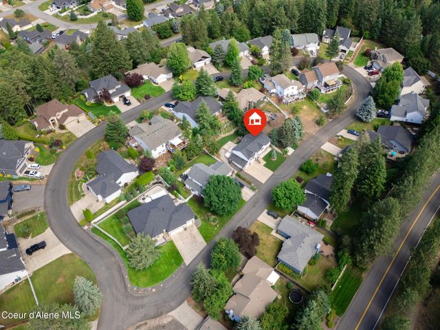8585 N Audubon Dr, Hayden, ID 83835