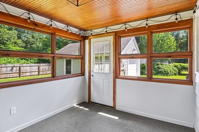 18 Wright Street, Palmer, MA 01069
