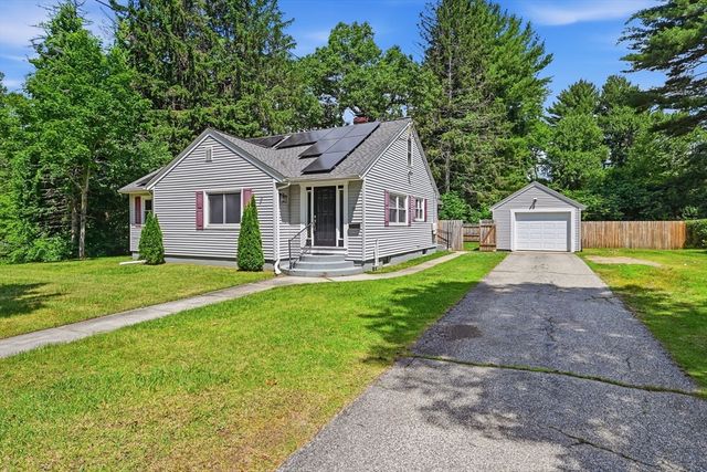 18 Wright Street, Palmer, MA 01069