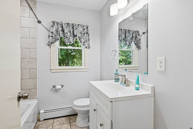 18 Wright Street, Palmer, MA 01069