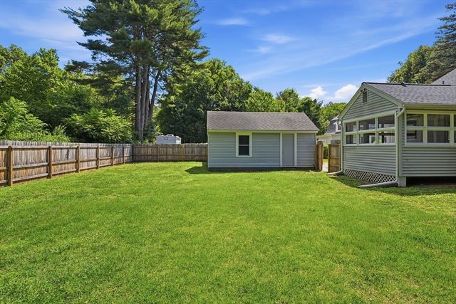 18 Wright Street, Palmer, MA 01069