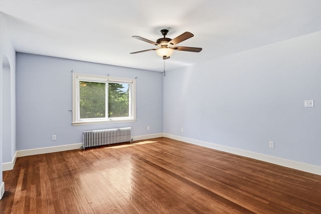 18 Wright Street, Palmer, MA 01069
