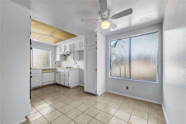 1963 W Ontario, Corona, CA 92882