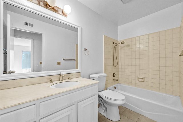 1963 W Ontario, Corona, CA 92882