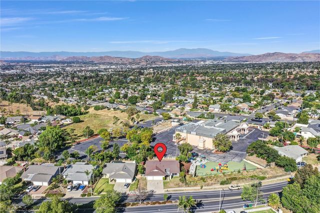 1963 W Ontario, Corona, CA 92882