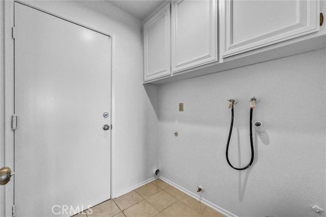 1963 W Ontario, Corona, CA 92882
