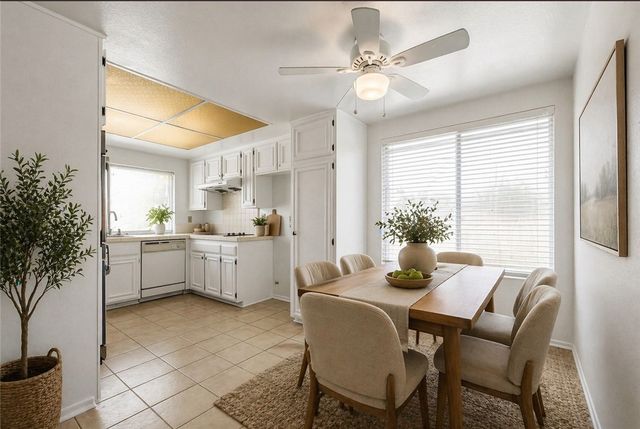 1963 W Ontario, Corona, CA 92882