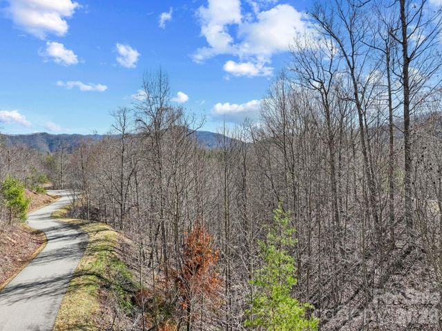 141 Sanctuary Way 13, Marshall, NC 28753