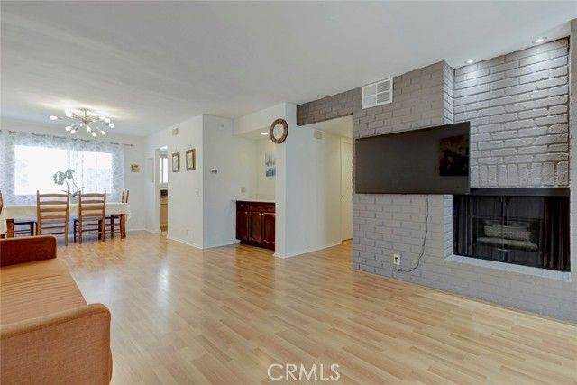 10155 De Soto 116, Chatsworth (los Angeles), CA 91311